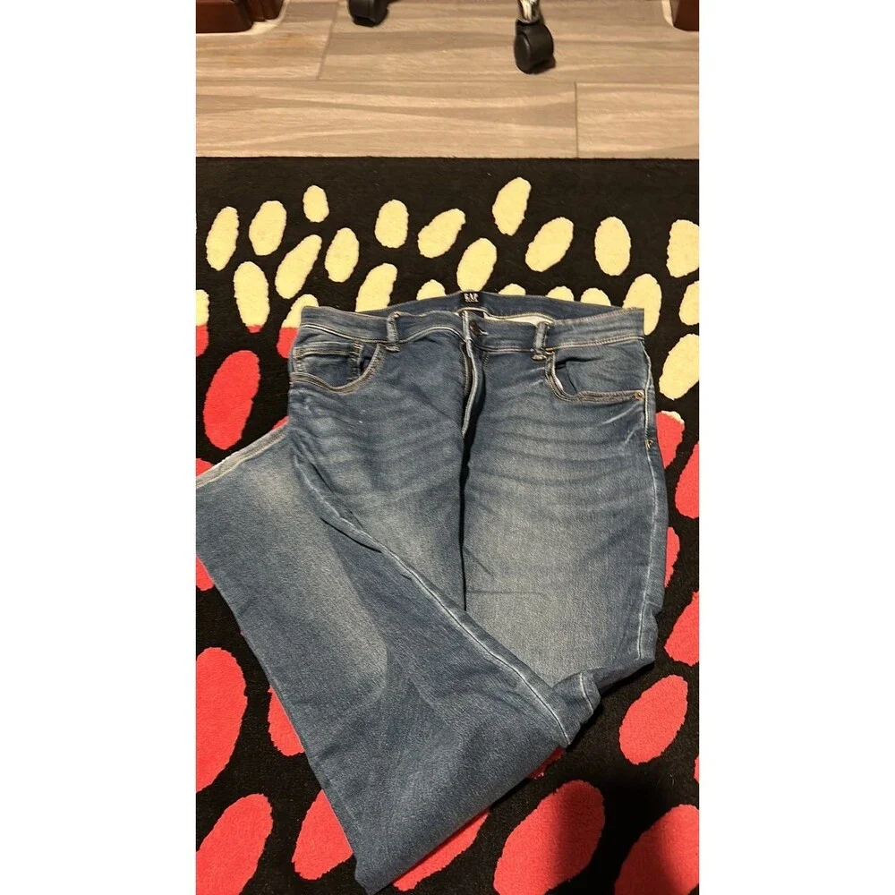 Like new Gap stretch slim jeans